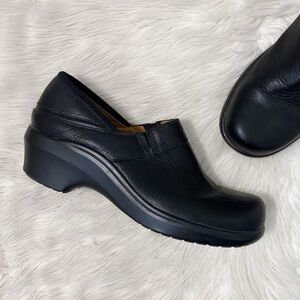 Ariat Black Leather Santa Cruz Clog ATS Technology Comfort Utility Shoes